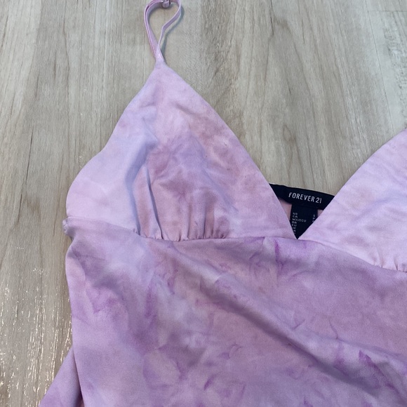 FOREVER 21 | TANK TOP BUNDLE - Picture 6 of 9